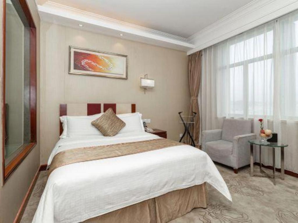 Qingdao Blue Horizon Hotel Licang Exterior photo